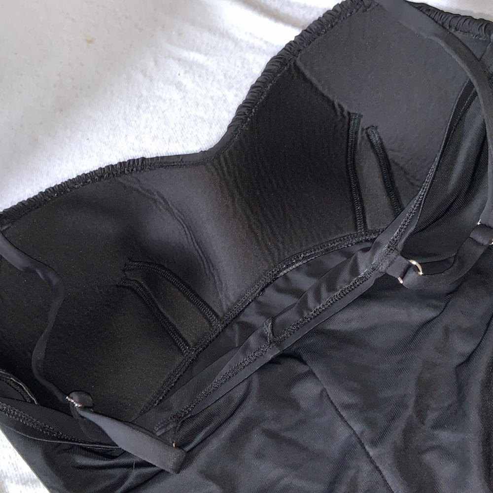 Miracle Suit Black Size 22 One Piece Ruched Front Adjustable Strap Swimsuit nice - Picture 8 of 12
